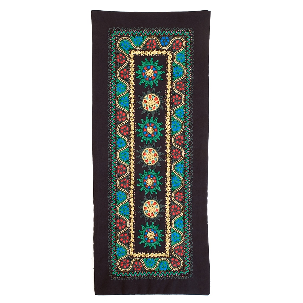 Tahriri Table Runner
